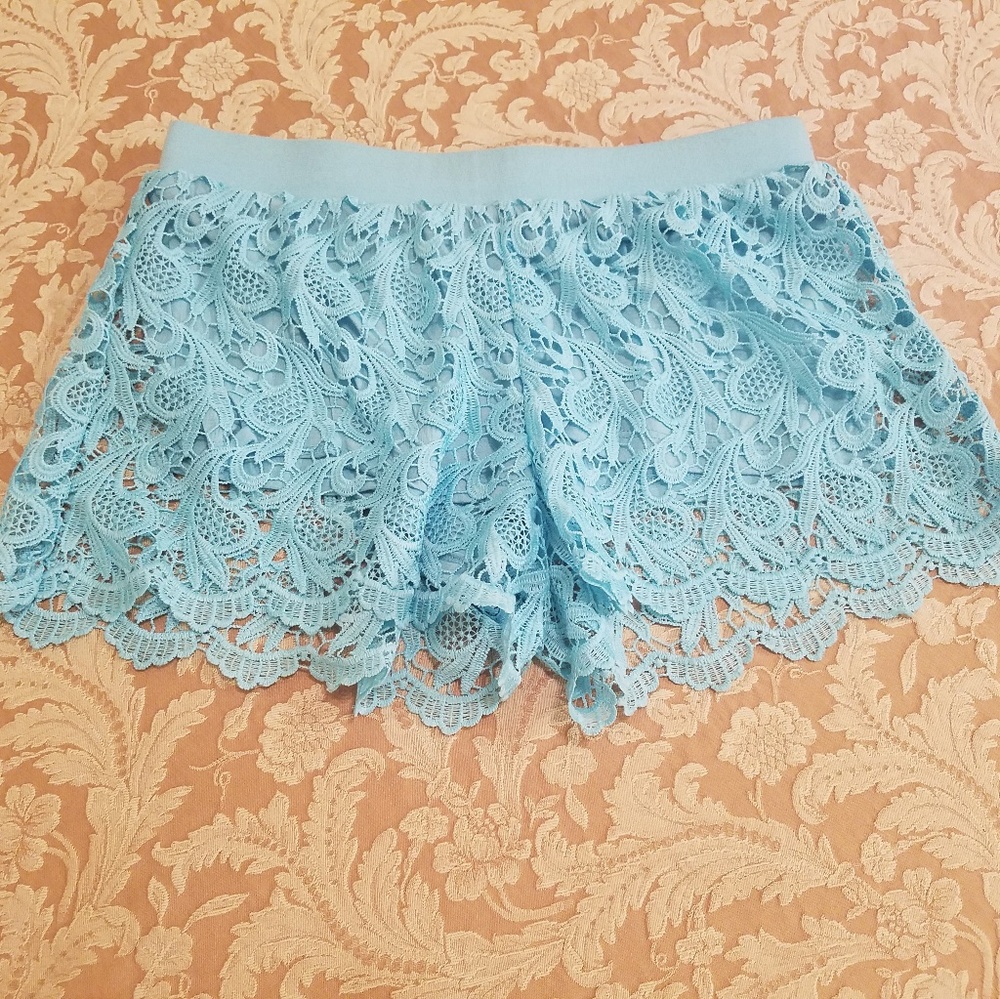 Shinestar size Medium aqua blue lace shorts